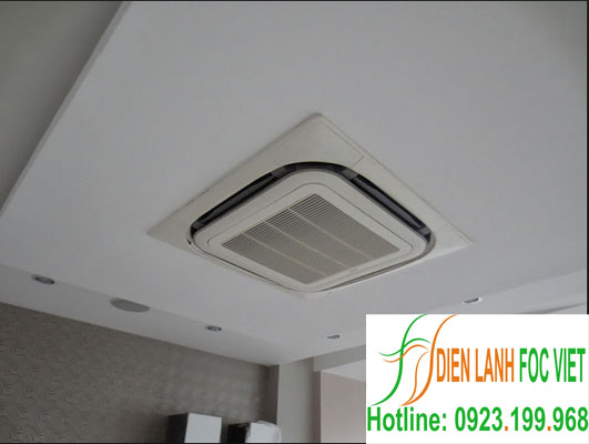 dieu-hoa-am-tran-Midea-1-chieu-18000Btu-MCD18CR